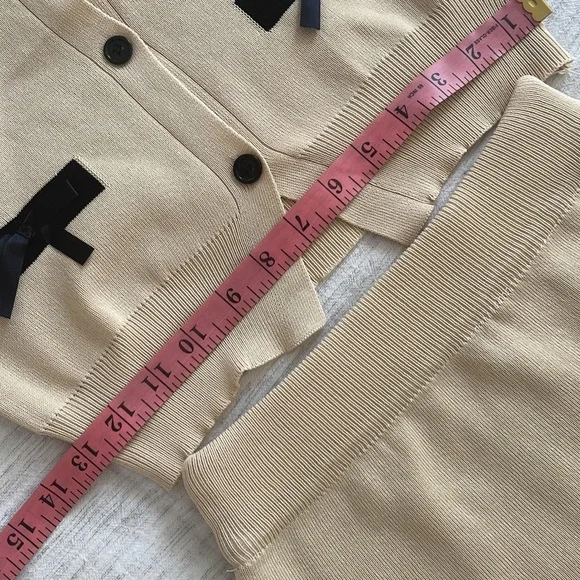 Knitted top and skirt - Picture 7 of 10